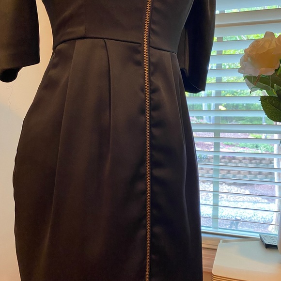 Beautiful dress! Very well made! Still a good condition! - Picture 7 of 8